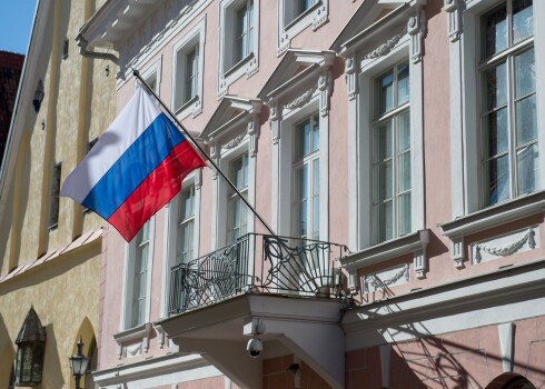 Krievijas vēstniecības diplomāts Igaunijā pasludināts par "persona non grata"