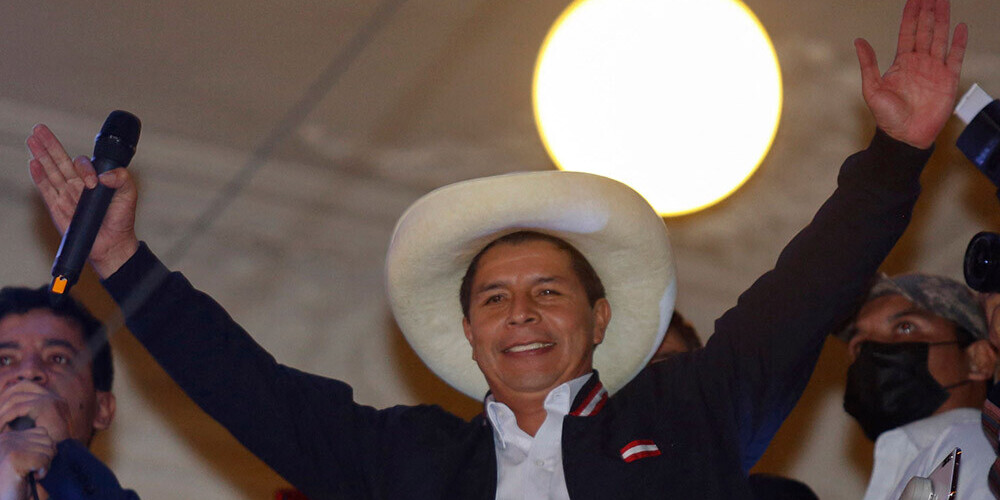 Par Peru prezidenta vēlēšanu uzvarētāju pasludināts Pedro Kastiljo