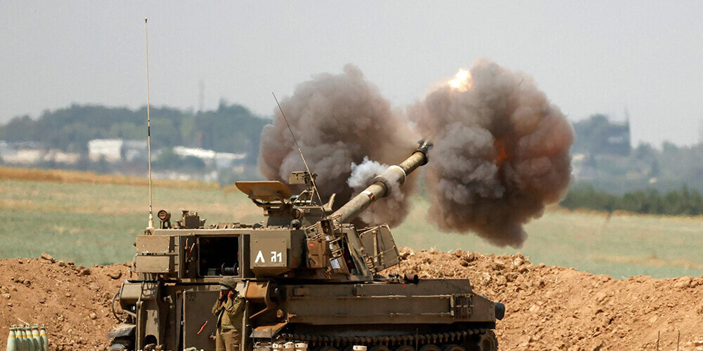 Atbildot uz raķešu apšaudi, Izraēlas artilērija atklāj uguni uz Libānu
