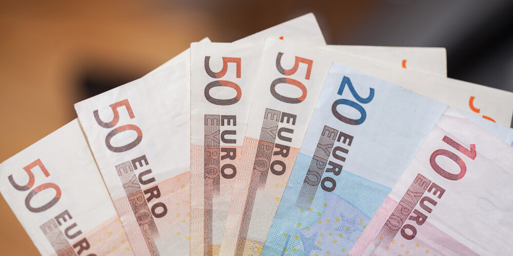 У жительницы Латвии мошенница украла со счета 5200 евро