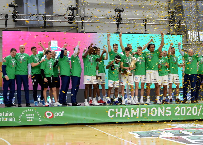 Latvijas - Igaunijas Basketbola līgā pieteikušās sešas Latvijas un astoņas Igaunijas basketbola komandas