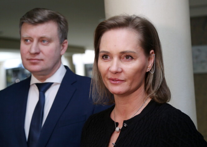 Из-за смены судьи коррупционное дело экс-главы Минюста откладывается на полтора года