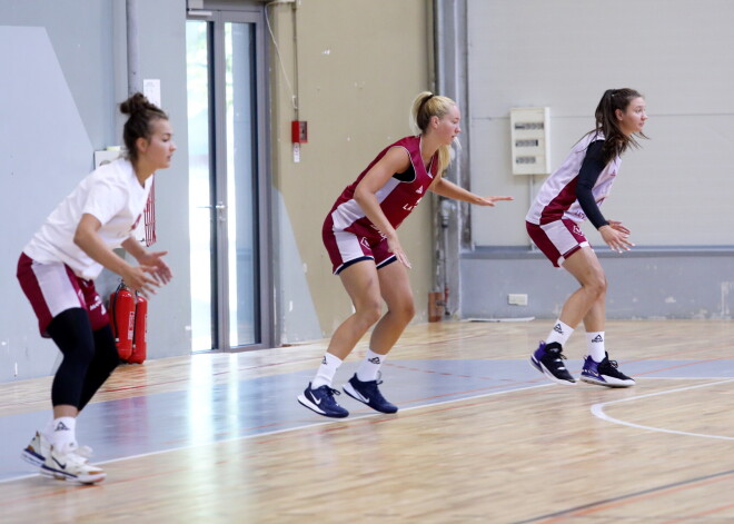 Latvijas sieviešu basketbola izlases atklātais treniņš Olimpiskajā sporta centrā.