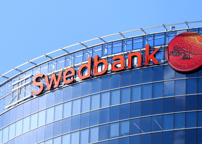 Swedbank: телефонные мошенники теперь говорят не только по-русски, но и по-латышски