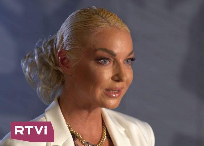 "Люди, вы что? Я не буду вакцинироваться": Волочкова боится рака и ВИЧ, поэтому не делает прививку от Covid-19