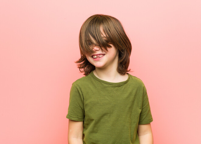 10-летний мальчик два года отращивал волосы ради помощи другим людям