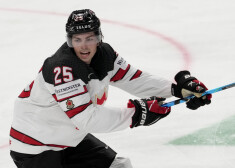 "Sabres" NHL draftā ar pirmo numuru izraugās Rīgā par čempionu kļuvušo aizsargu Paueru