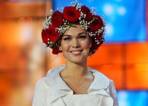 "Cik var mani ķengāt!" - dziedātāja Samanta Tīna pukojas, ka viņu apvaino Lukašenko atbalstīšanā