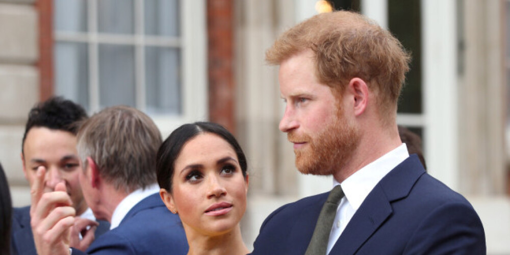 "Бомба замедленного действия": королевская семья вновь шокирована поступком принца Гарри