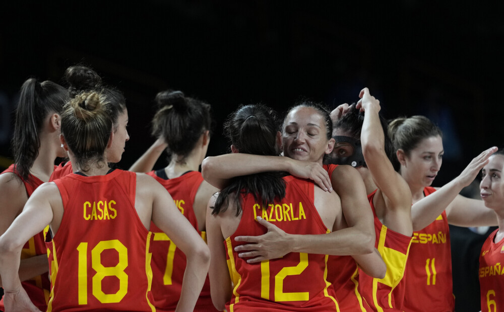 Olimpiskajās spēlēs uzvaras pirmdien tiek Spānijas un Serbijas basketbolistēm