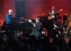 FOTO: pašmāju estrādes zvaigznes sumina Maestro koncertā "Raimonds Pauls. 4. vilnis"