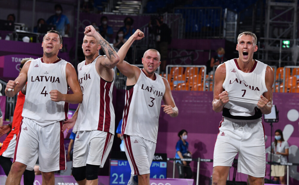 Latvija 3x3 basketbolā izcīna vēsturisku zelta medaļu: iepazīstam mūsu olimpiskos varoņus
