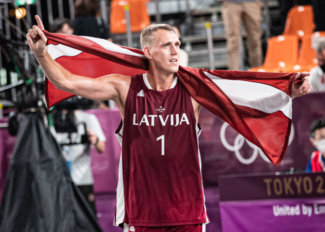 Tokijas olimpiskajās spēlēs parādījās jauns basketbola paveids – 3x3 basketbols, kurā ar milzu panākumiem piedalījās arī Latvijas vīriešu valstsvienība (Nauris Miezis, Kārlis Pauls Lasmanis, Agnis Čavars, Edgars Krūmiņš), izcīnot vēsturisku olimpisko zelta medaļu.