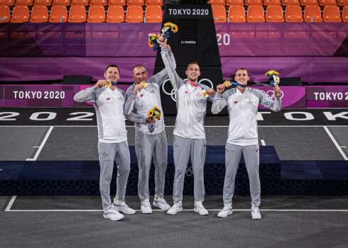 3x3 basketbola pirmie olimpiskie čempioni.