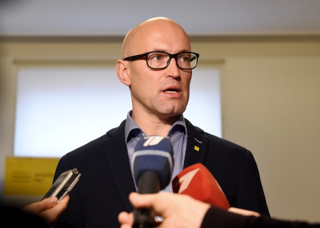 Павлютс: в сентябре предстоит считаться с резким ростом заболеваемости Covid-19