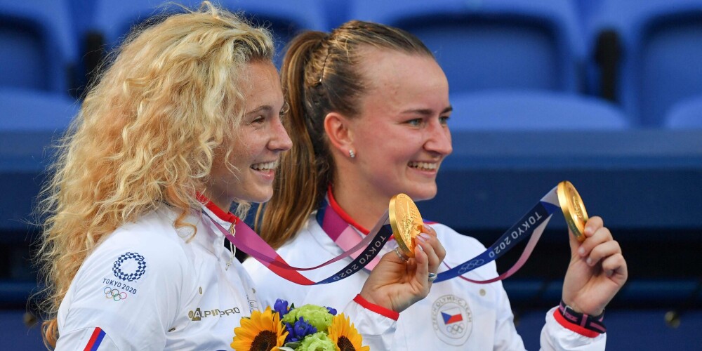 Krejčīkova/Siniakova uzvar olimpisko spēļu tenisa dubultspēļu turnīrā