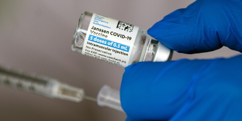 Latvija nogalē saņēmusi 12 000 "Johnson & Johnson" vakcīnas devu pret Covid-19