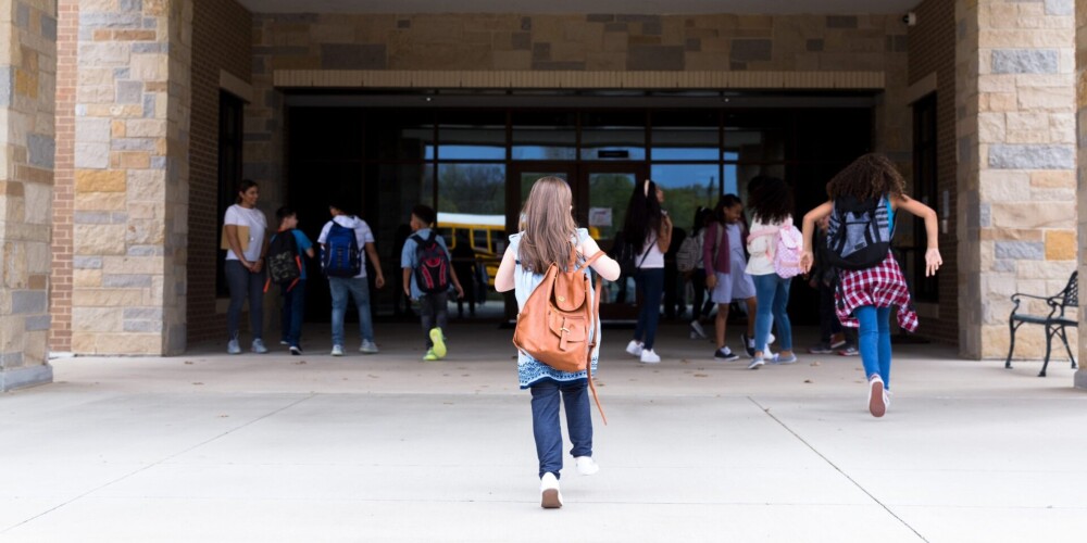 Осторожно, школы открываются: каким будет новый учебный год в условиях продолжающейся пандемии
