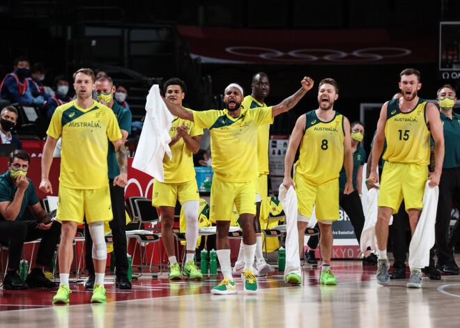 Tokijas olimpisko spēļu pusfinālā iekļūst arī Austrālijas vīriešu basketbola izlase