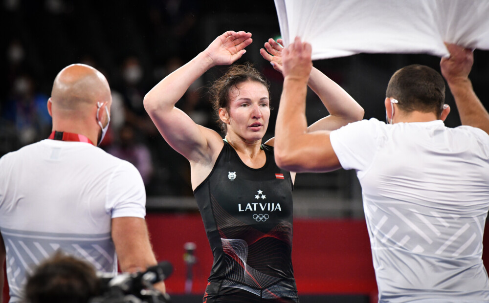 Anastasija Grigorjeva nonāk vienas uzvaras attālumā no olimpiskās bronzas