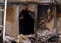 Пожар на Тейке: загорелась незаконная свалка мусора прямо во дворе жилого дома