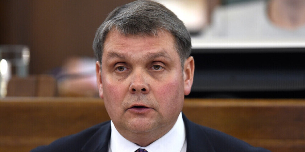 Обвиняемый в мошенничестве депутат Сейма Адамович оштрафован на 6000 евро