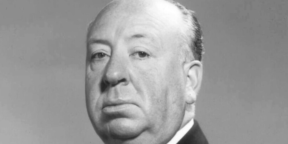 Сэр А́льфред Джозеф Хичкок (А́лфред Хи́чкок англ. Sir Alfred Joseph Hitchcock; 13 августа 1899, Лейтонстоун, Уолтем-Форест, Большой Лондон, Англия, Соединённое королевство Великобритании и Ирландии — 29 апреля 1980, Бель-Эйр, Лос-Анджелес, Калифорния, США) — британский и американский кинорежиссёр, продюсер, сценарист. До 1939 года работал в Великобритании, затем — в США.Хичкок — кинорежиссёр, творчество которого прежде всего связано с жанром «триллер» (от англ. thrill — «трепет») и с понятием «саспенс» (от англ. suspense — «напряжение»). Хичкок мастерски создавал в своих фильмах атмосферу тревожной неопределённости и напряжённого ожидания.В последний год жизни он получил почётную награду Американского института кино, а королева Елизавета II посвятила его в рыцари.