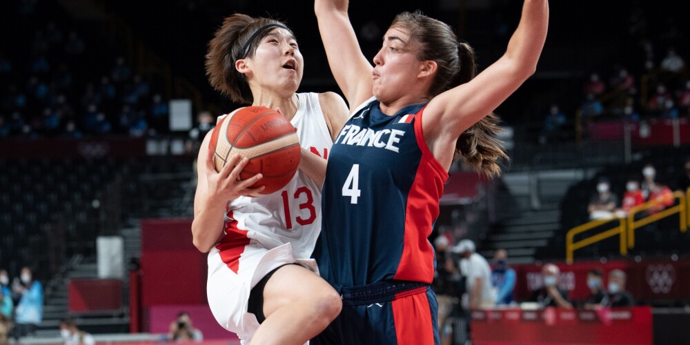 Japānas basketbolistes otro reizi turnīrā pieveic Franciju un iekļūst olimpisko spēļu finālā