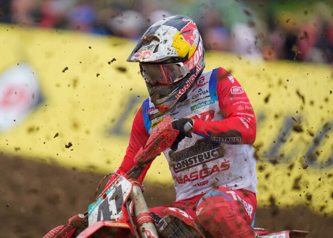 Jonass piedzīvo vairākus kritienus otrajā braucienā un MXGP posmā Ķegumā ieņem devīto vietu