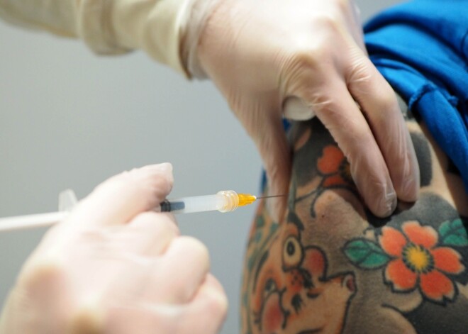 Nedēļas nogalē rekordliels cilvēku skaits potējies izbraukuma vakcinācijas vietās