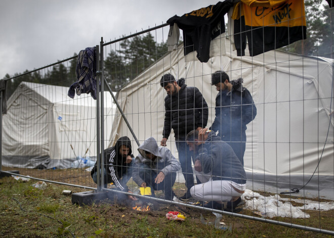 Apmēram 150 nelegālo migrantu no Lietuvas piespiesti doties atpakaļ uz Baltkrieviju