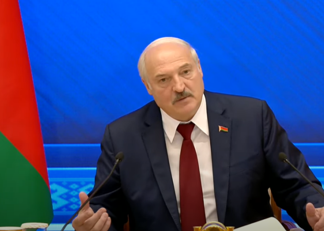 Лукашенко заявил о скором уходе с поста президента Беларуси