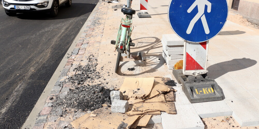 В этом году на ремонт тротуаров в Риге планируется израсходовать свыше 0,57 млн евро