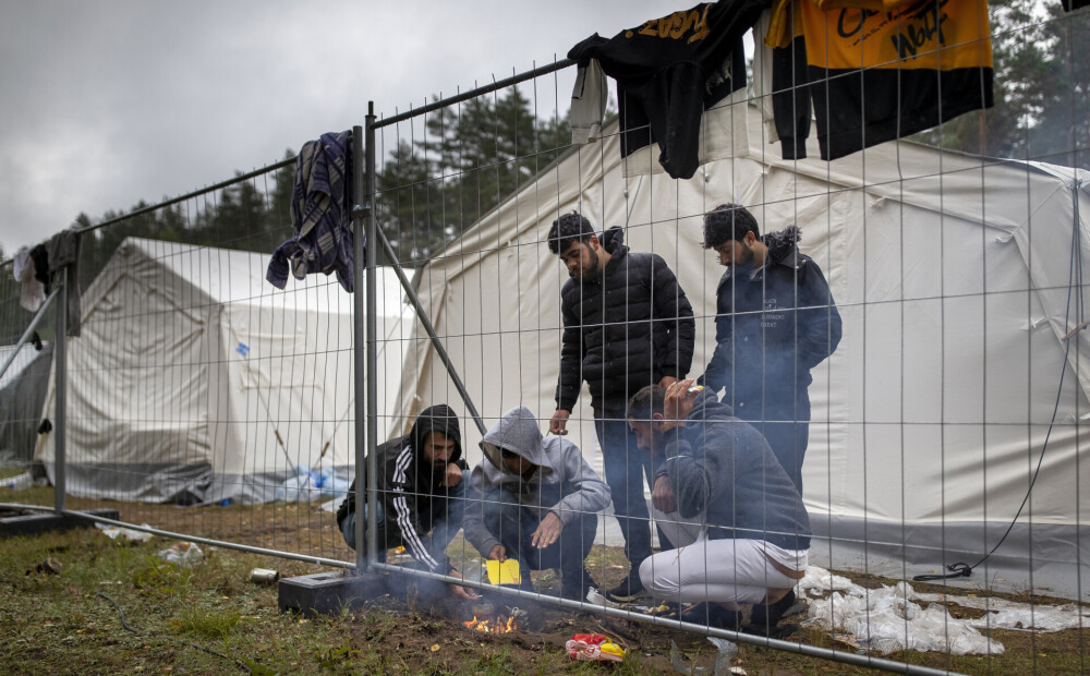 Lietuvā no nelegālo migrantu nometnes aizbēg 20 personas