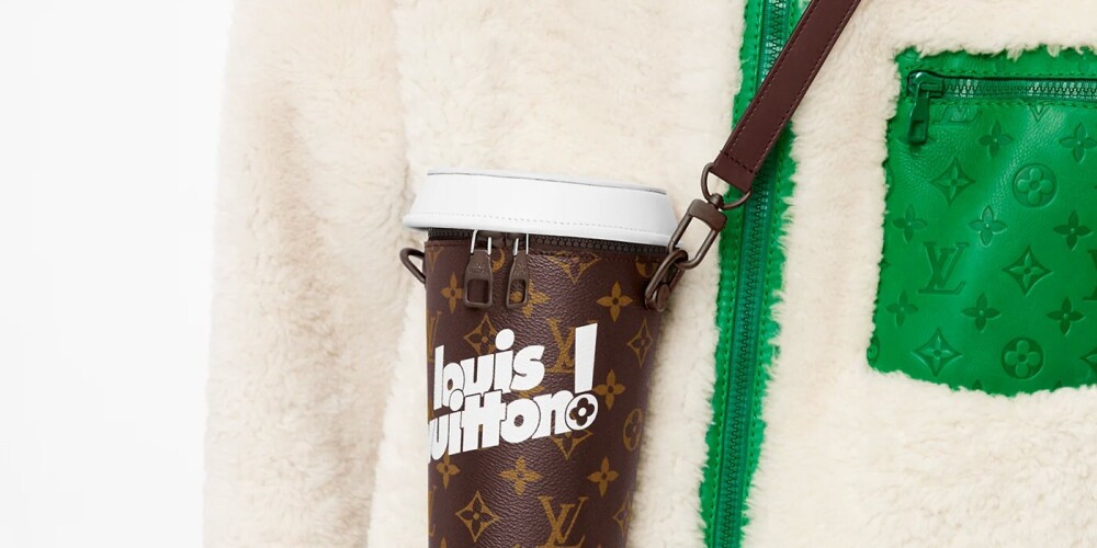 Louis Vuitton выпустил кошелек-морковку и сумку в виде стаканчика для кофе