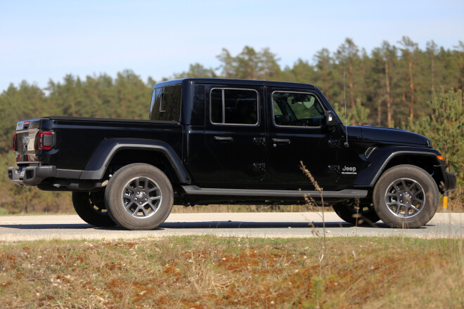 "Jeep Gladiator". 