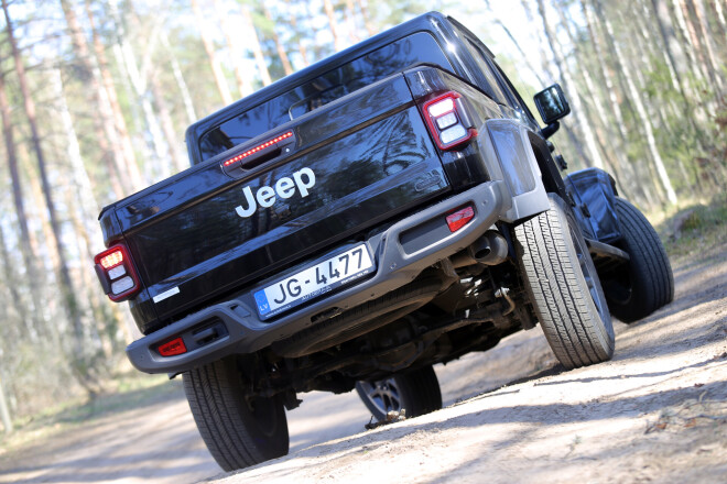 "Jeep Gladiator". 