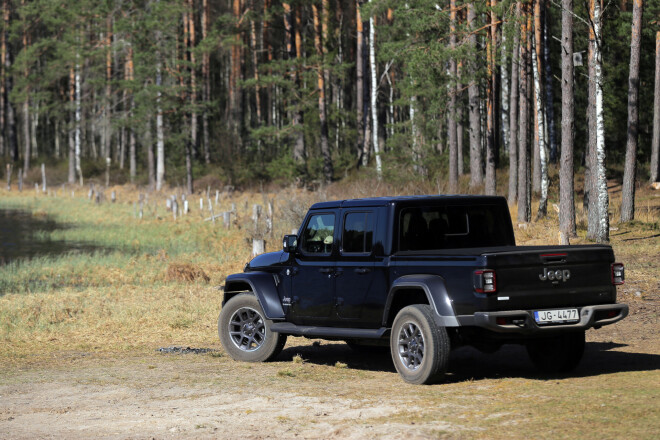 "Jeep Gladiator". 