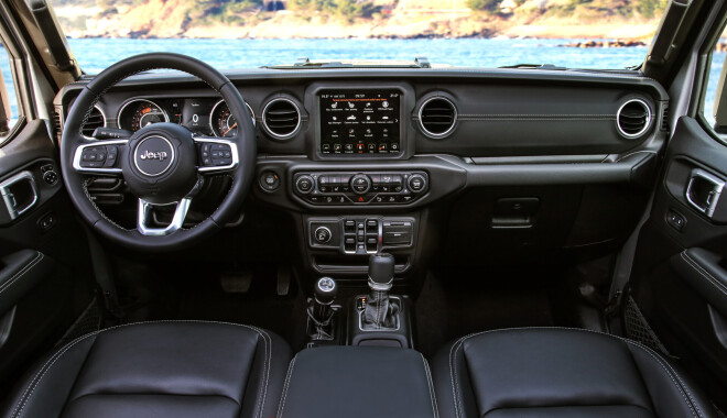 "Jeep Gladiator".