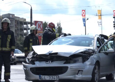 ДТП в Плявниеки: столкнулись автомобили Škoda и Opel