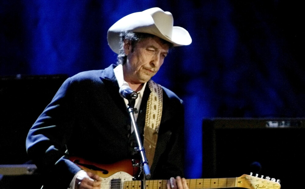 Bob Dylan is accused of sexual exploitation of a girl