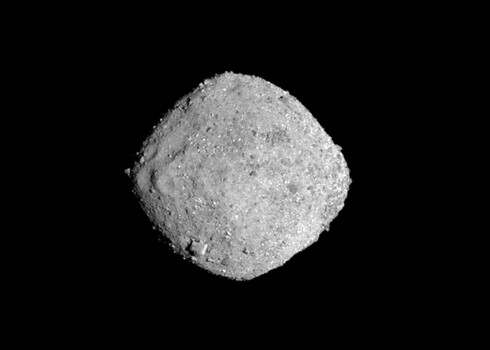 Asteroīda "Bennu" iespējas ietriekties Zemē kļuvušas lielākas
