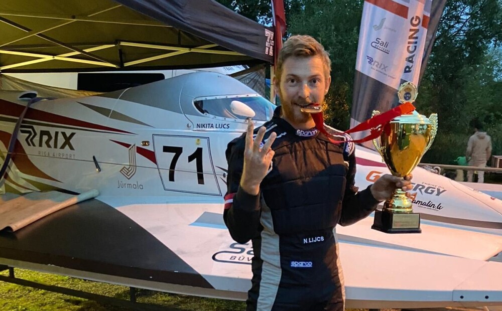 Latvijas ātrumlaivu pilots Lijcs izcīna trešo vietu pasaules čempionātā F-4 klasē