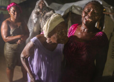 Pēc traģiskās zemestrīces pie Haiti sliekšņa gaida jau nākamā dabas stihija