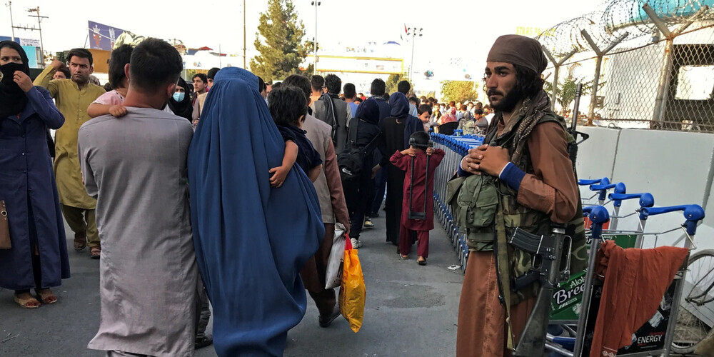 "Я больше не смогу громко смеяться и носить любимое желтое платье": шокирующие рассказы жителей Афганистана
