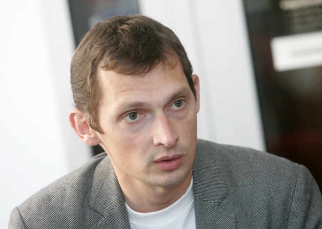"Правительство опять сделало какую-то глупость": бывший парламентский секретарь о протестах