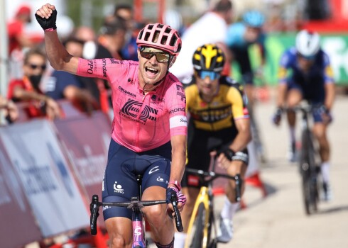 Dānijas riteņbraucējs Markuss Korts no "EF Education - Nippo" komandas ceturtdien uzvarēja daudzdienu velobrauciena "Vuelta a Espana" sestajā posmā.