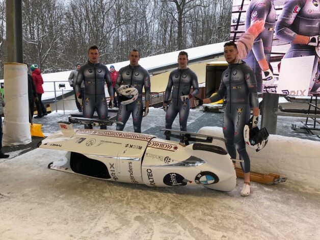 Helvijs Bobsleja trasē.