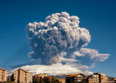 Etnas vulkāns šogad kļuvis krietni augstāks