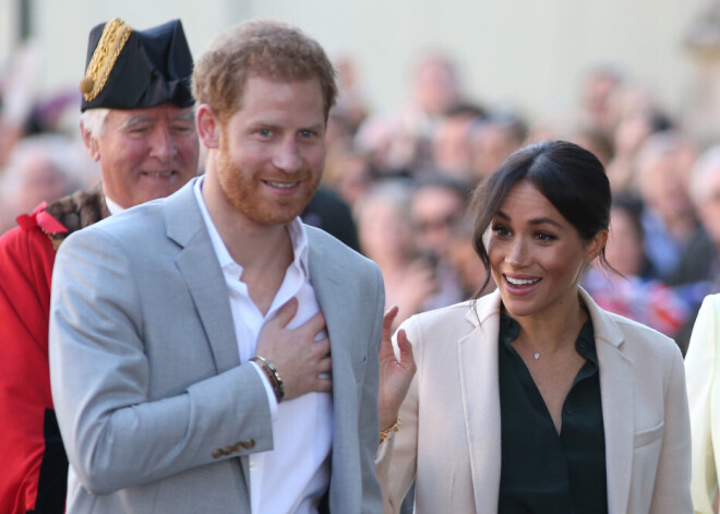 Меган Маркл и принц Гарри в ярости из-за того, что все больше людей встает на сторону Елизаветы II